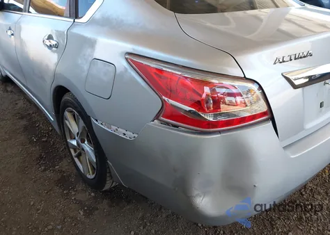 2014 Nissan Altima 2.5 Sv z USA, uszkodzony, nr VIN 1N4AL3AP1EC187530